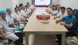 庆祝医师节 慰问暖人心——院领导带队走访慰问一线医务人员