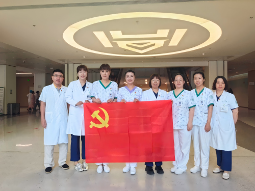 我院康复综合内科党支部开展门诊志愿服务活动