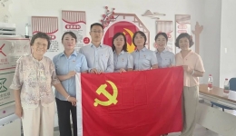 夏日炎炎送清凉 党员科普护健康——我院头颈妇儿党总支儿科党支部开展七·一进社区科普活动