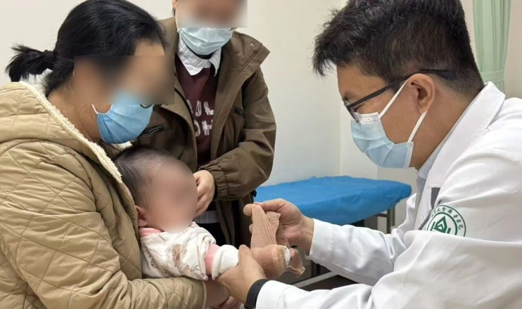 党员先锋 医心向党 | 精准技术助无数儿童重拾健康