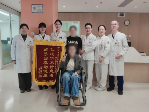 从生命垂危到重返校园 | 山东大学齐鲁医院（青岛）陪她走过的艰难100天