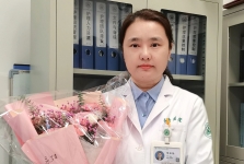 “多劝一句，救了我女儿一命”——医生“较真”及时发现肉毒素中毒 母亲千里赶来致谢