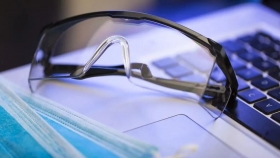 “医”线发布 | 人民日报转载：眼睛出现这两类情况，请立刻就医！千万别拖