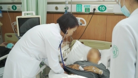 党员先锋 医心向党 | 持初心精医术 担使命护肾康