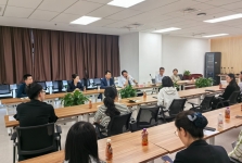 悟医道初心 担青年使命--——我院开展五四青年节系列活动——《医学人文圆桌派》