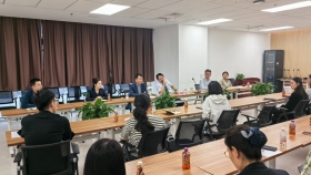 悟医道初心 担青年使命--——我院开展五四青年节系列活动——《医学人文圆桌派》