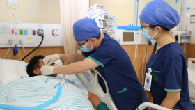急诊重症里的他们：平凡岗位，不凡担当