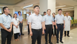 我院举行一窗式综合窗口试点暨一章制授章仪式