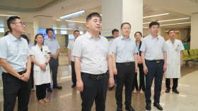 我院举行一窗式综合窗口试点暨一章制授章仪式