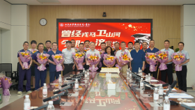 曾经戎马卫山河，今朝白衣济苍生｜山东大学齐鲁医院（青岛）组织召开“八一”建军节退伍军转干部慰问座谈会
